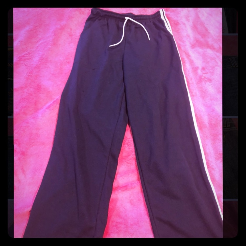 Athletic pants